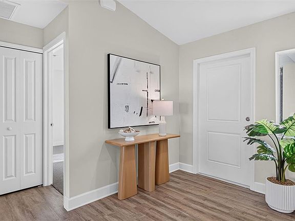3rd image of 315 LINDON STREET