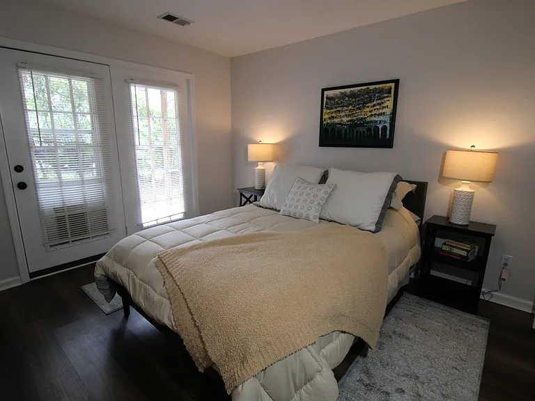 515 Chesterfield Ave #D — Photo 9