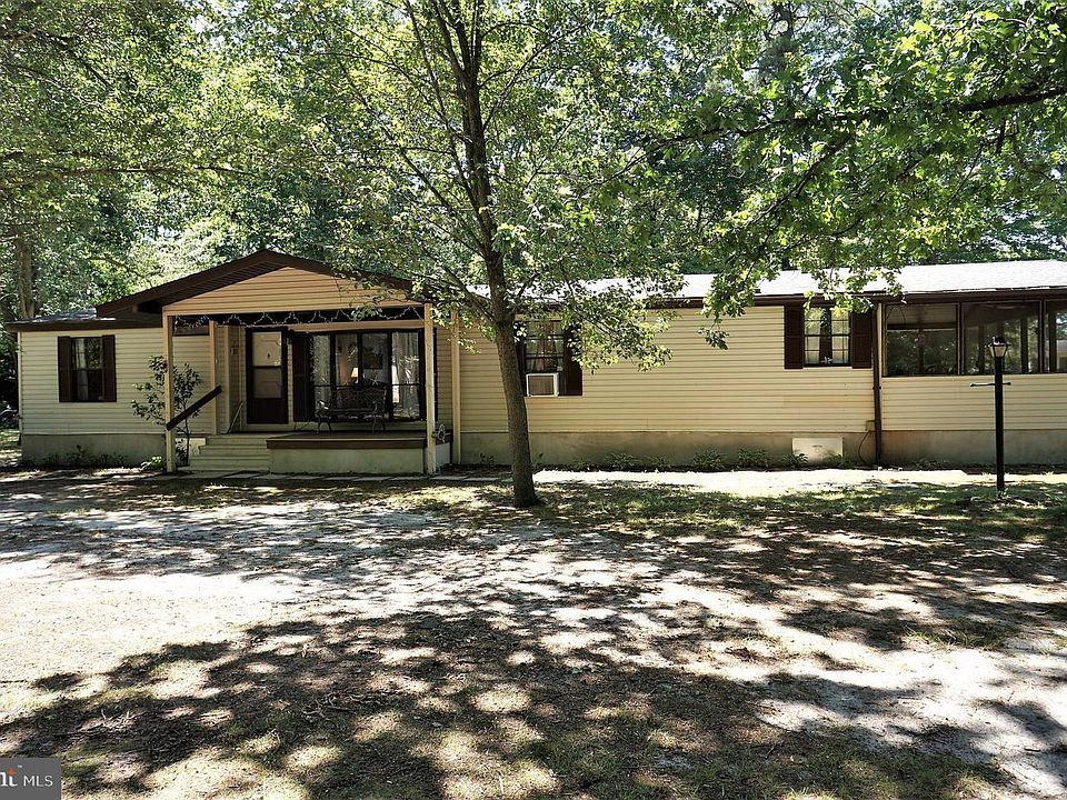 1st image of 34700 W Sherwood Dr
