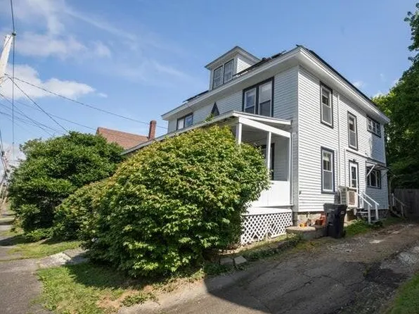 263 Pine Street, Bangor, ME 04401