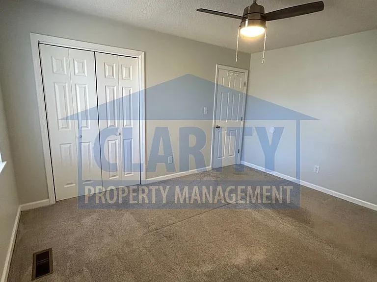 904 Valley Head Rd NW — Photo 10