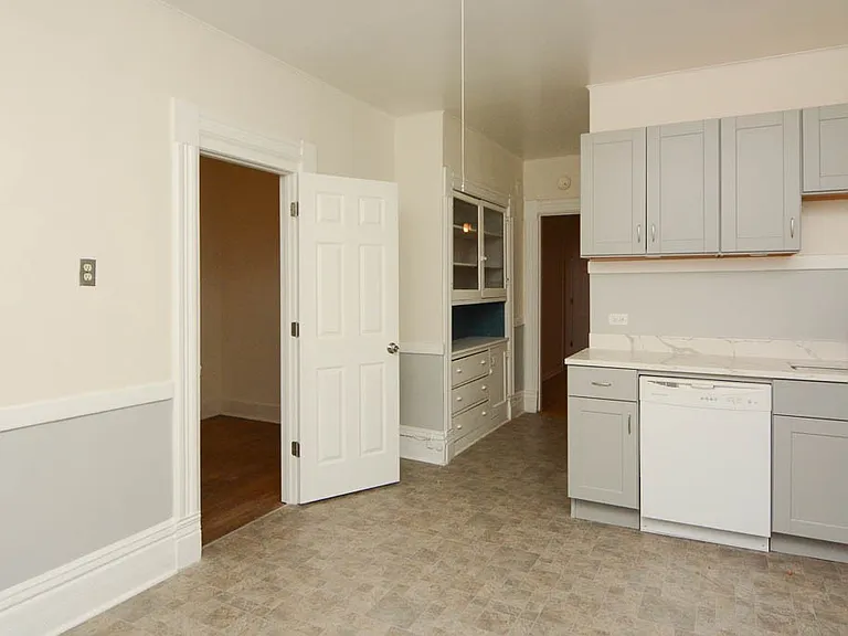 3426 N Lincoln Ave #3 — Photo 4