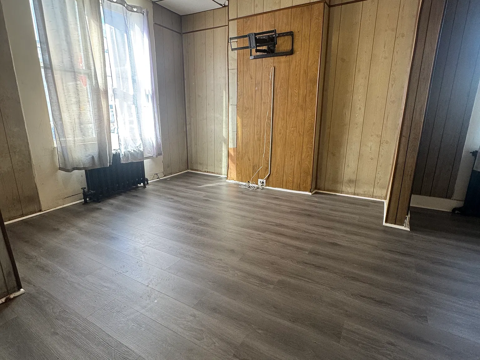 3 bed, 1152 sqft, $1,350 — Photo 2