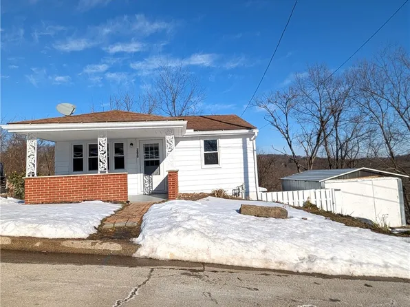 303 Lentz St, Jeannette, PA 15644