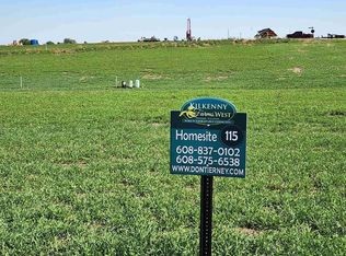 1608 Ginger Ln #115, Waunakee, WI 53597