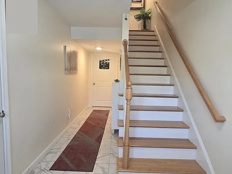 19 Littleton Rd — Photo 3
