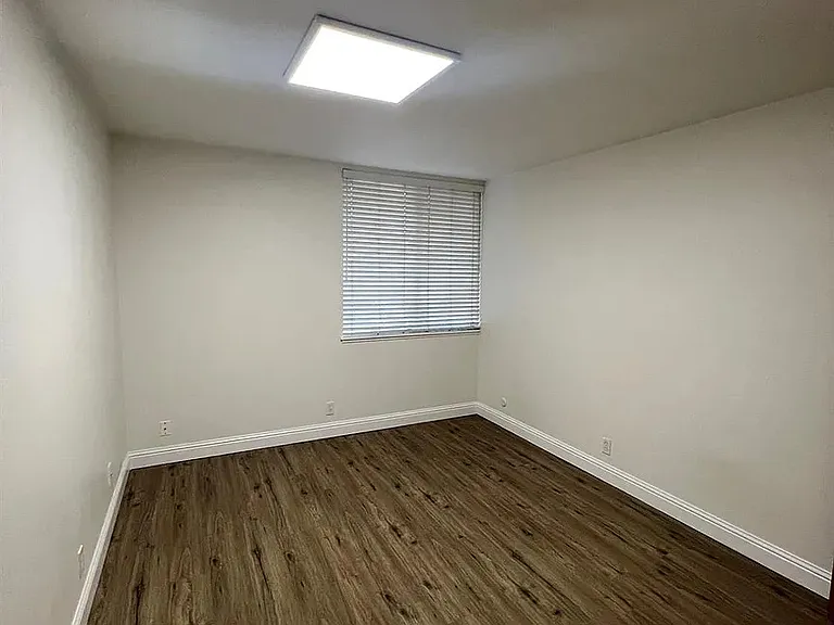 3704 Bonnie Ln #2 — Photo 3