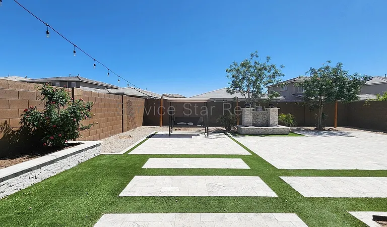 3407 E Louise Dr — Photo 8