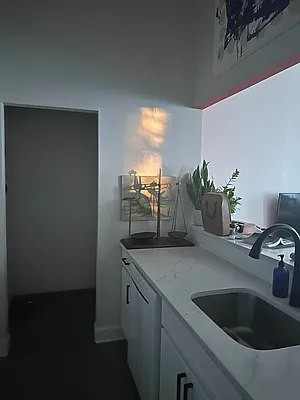 Rented by Standard Living Realty Inc | media 24