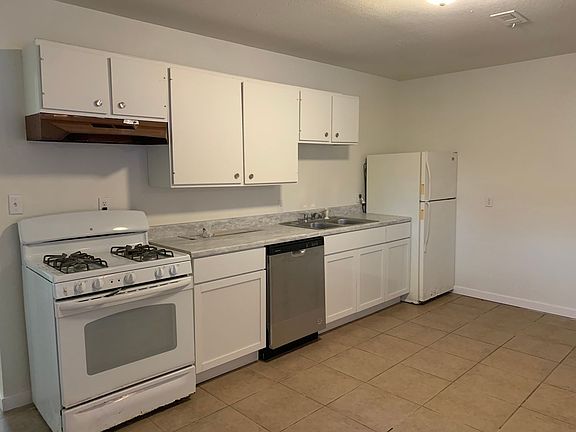 5th image of 1111-1113 S Jefferson St #93a57f4b3