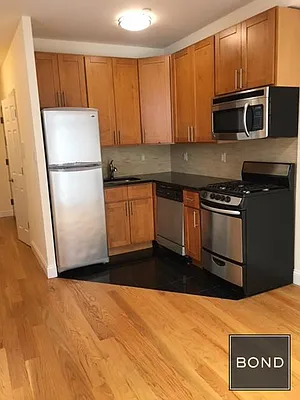 Rented by Bond New York | media 1