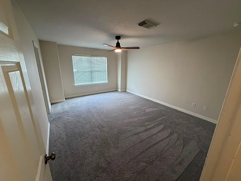 17923 Hollow Hill Ln — Photo 8