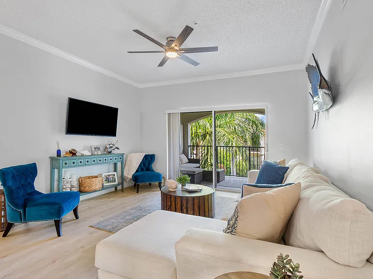 2408 Tuscany Way #2408 — Photo 9