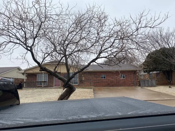 1615 SE Hillcrest Ave, Lawton, OK 73501