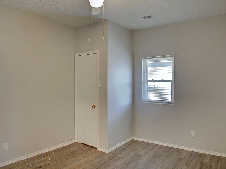 438 S 55th West Ave — Photo 21