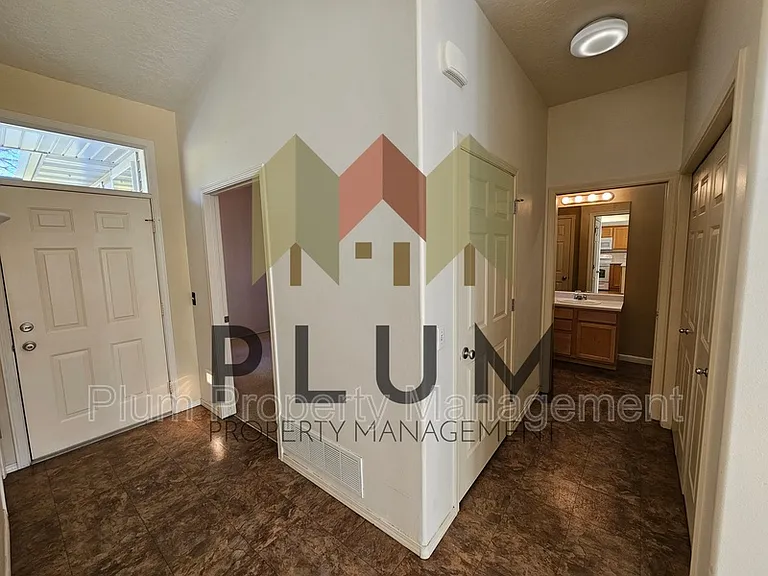 5104 Village View Way #7 — Photo 9