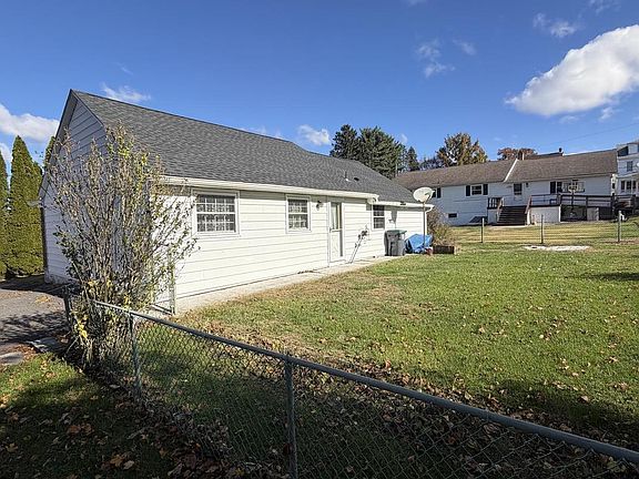 2nd image of 246 N Bell St