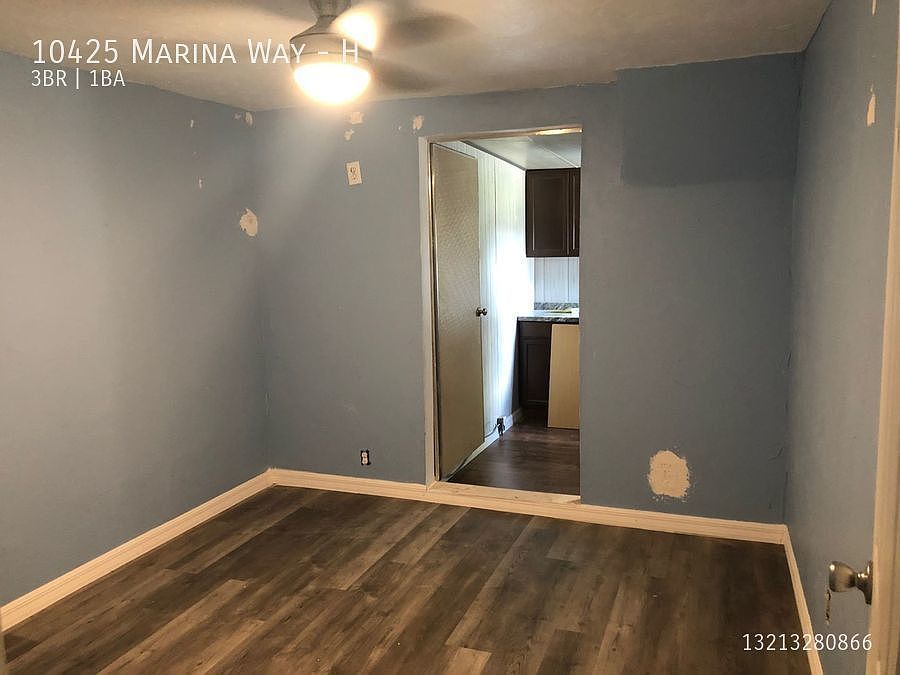 2nd image of 10425 Marina Way #H