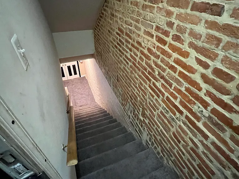 219 1/2 E North Ave #B — Photo 1