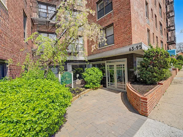 6395 Austin Street #5J, Rego Park, NY 11374