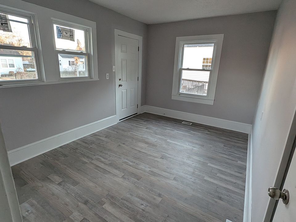 2nd image of 103 Marshall Ave #B