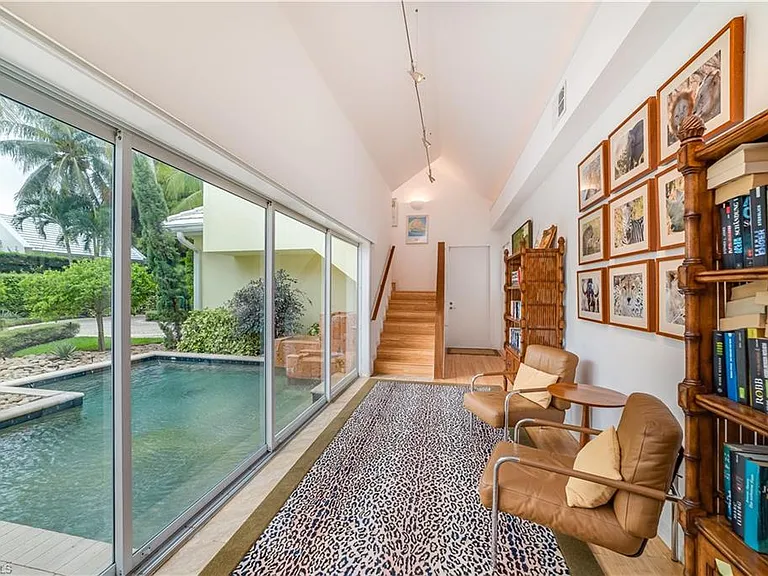 883 Galleon Dr — Photo 24