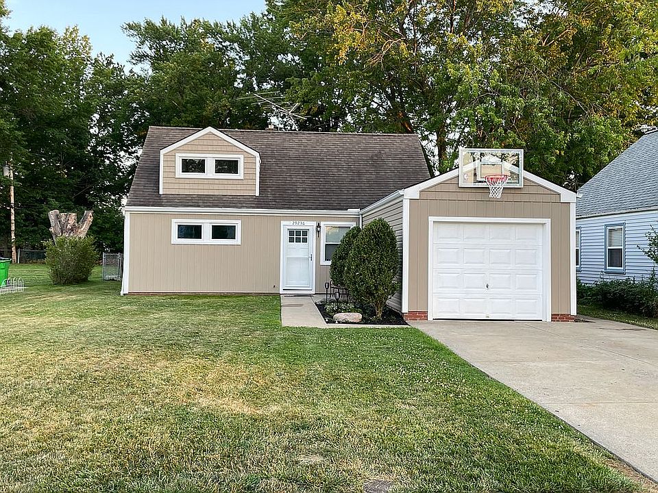 1st image of 29236 W Willowick Dr