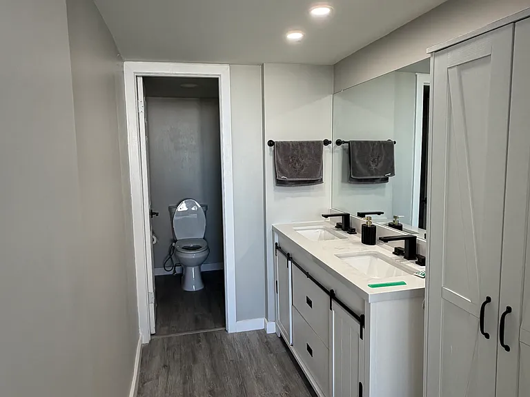 5838 Collins Ave #15H — Photo 10
