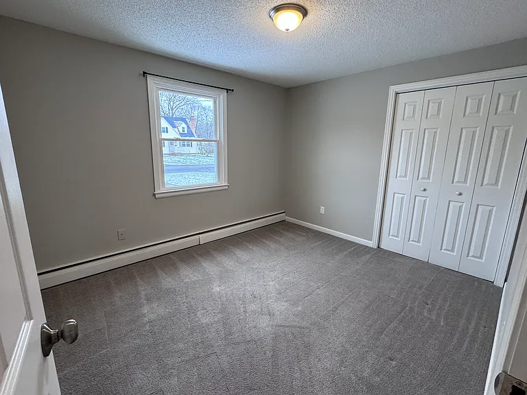 435 Elmwood Dr — Photo 11