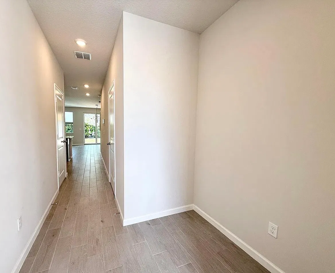 3 bed, 1454 sqft, $3,400 — Photo 3