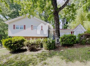 1142 Edwards Lake Rd, Birmingham, AL 35235