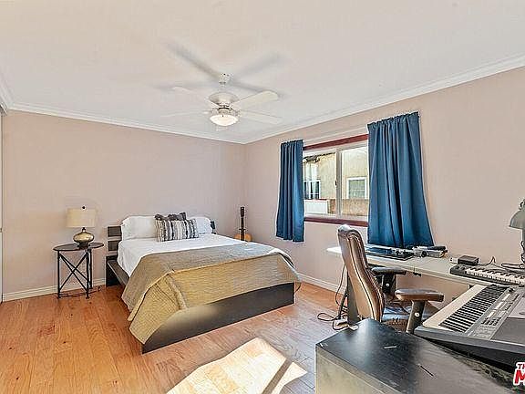 2nd image of 52435 Fulton Ave