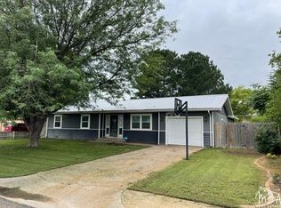 727 N Cheyenne St, Ulysses, KS 67880