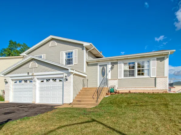 1713 Schmale Rd, Glendale Heights, IL 60139