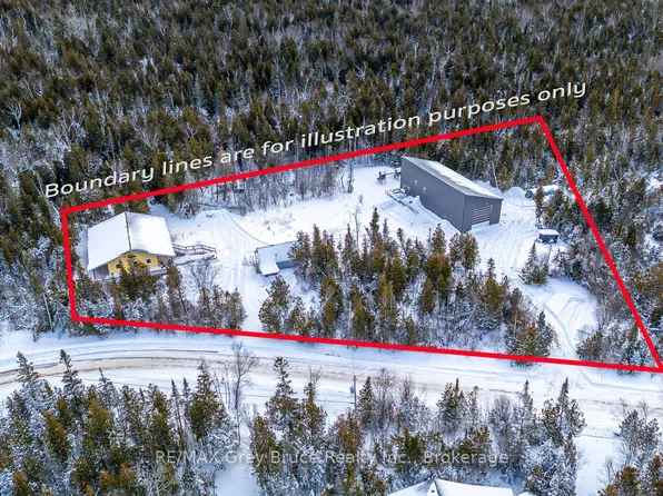 13 & 17 Zorra Dr, Northern Bruce Peninsula, ON N0H 2R0