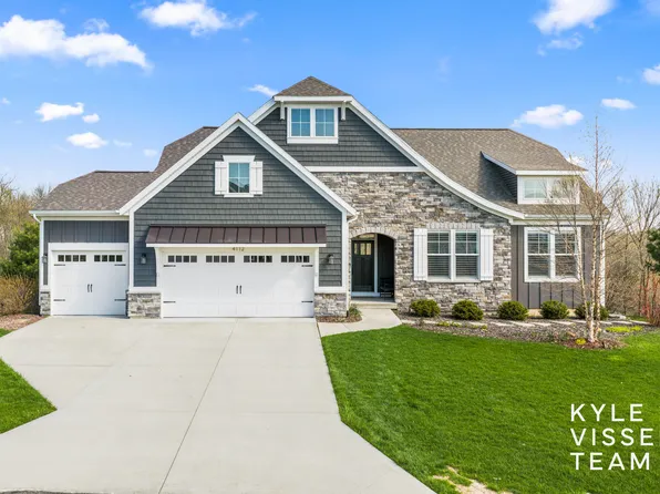 4112 Old Hawk Ct, Grand Rapids, MI 49525