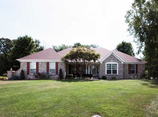 5852 Canterfield Ct, Weldon Spring, MO 63304