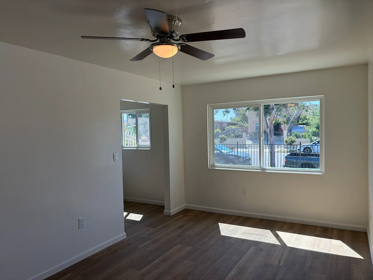 2 bed, 700 sqft, $2,600 — Photo 2
