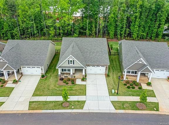 2nd image of 6418 Brighton Park Dr Unit 19