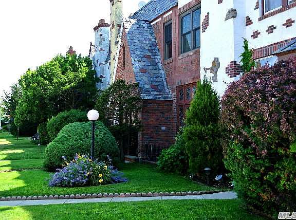 2nd image of 11635 227th St