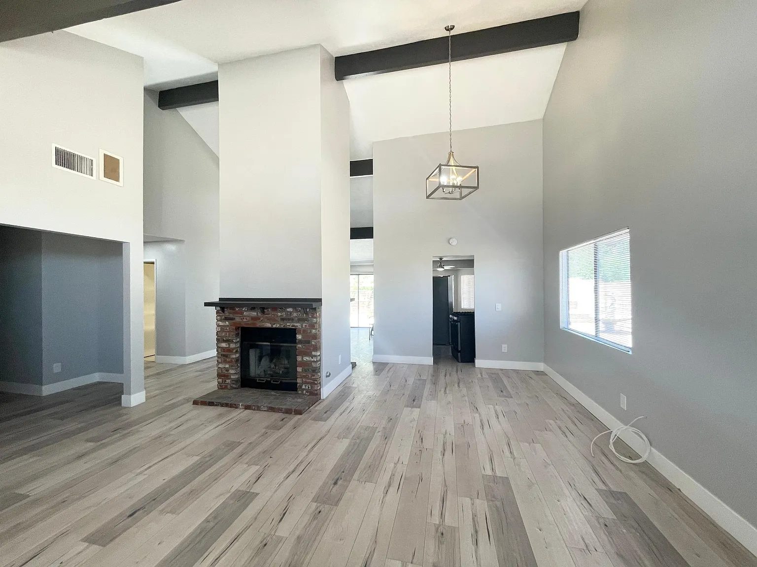 14723 Blue Grass Dr — Photo 3