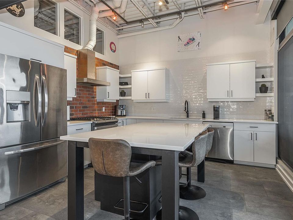 Worman Building Apartments Kelowna, BC Zillow