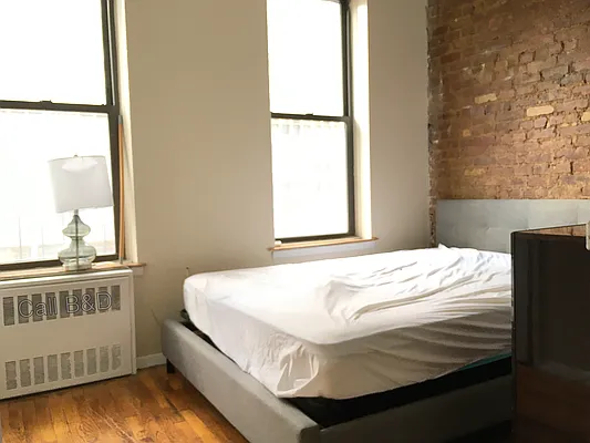 Rented by Bond New York | media 15