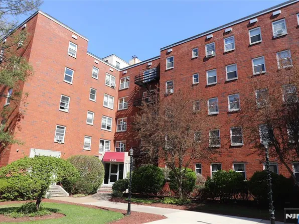 2330 Linwood Ave APT 3D, Fort Lee, NJ 07024