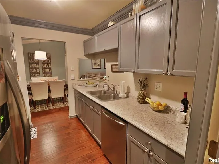 5445 Pine Aires Dr #124 — Photo 6