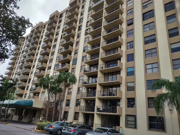 1470 NE 123rd Street #A512, Miami, FL 33161