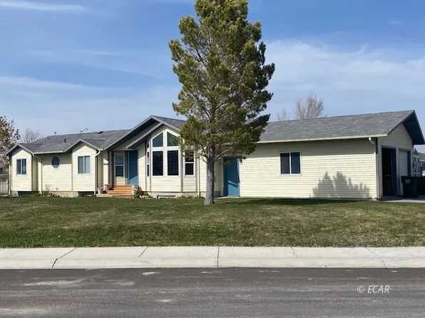 807 Hogan St, Wells, NV 89835