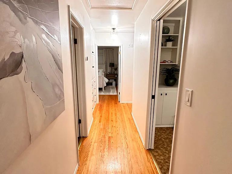 444 N Shattuck Pl — Photo 13