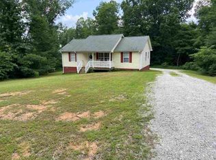 55 Sand Mountain Rd, Jacks Creek, TN 38347