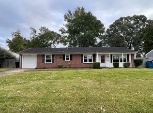 560 Windsor Gate Rd, Virginia Beach, VA 23452